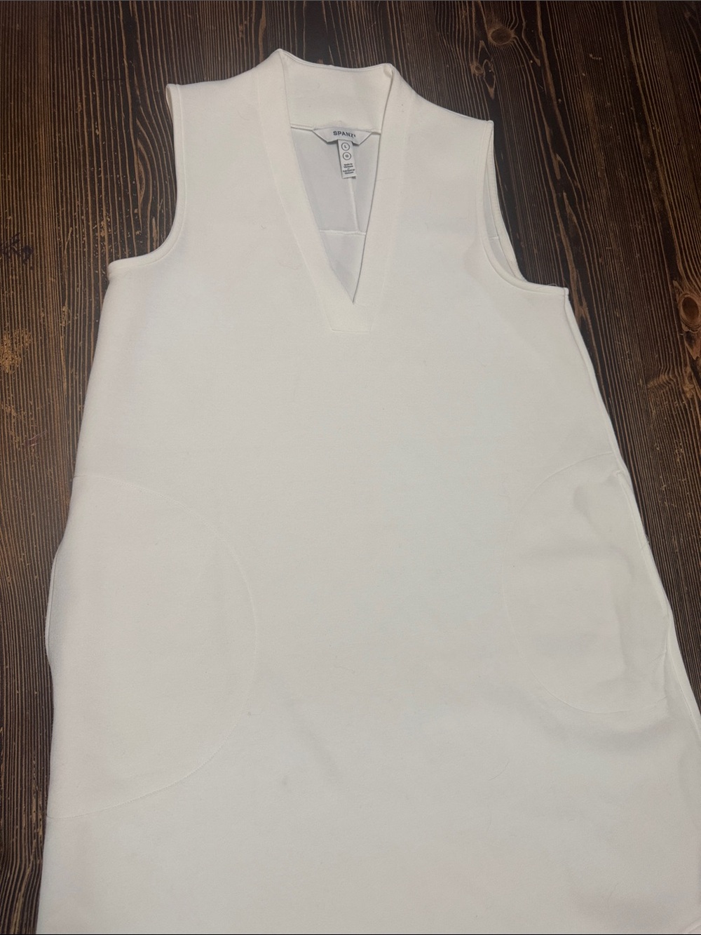SPANX Air Essentials V-Neck Mini L - Picture 5 of 7